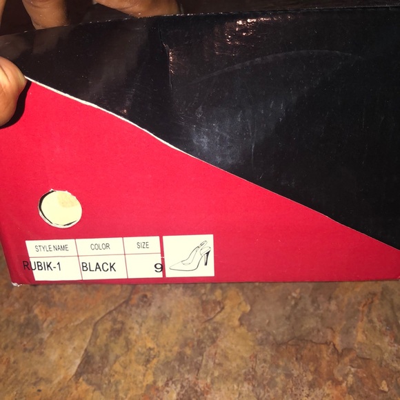 Heels - Picture 2 of 4